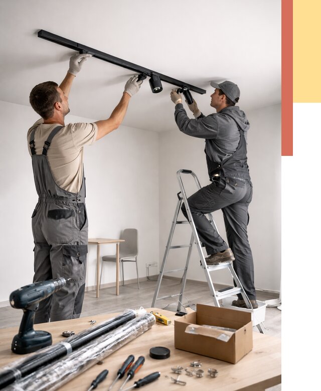 Установка трековых светильников в натяжной потолок в Рыбинске от 4371 руб. | ОТДЕЛОЧНИК-Рбн