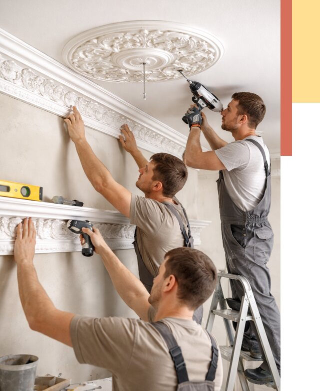 Монтаж лепнины на потолок в Рыбинске от 3331 руб. быстро и недорого | ОТДЕЛОЧНИК-Рбн